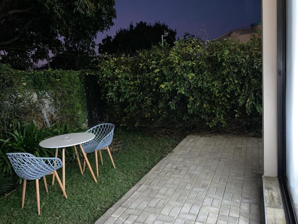 24 Roma Aparthotel Lusaka Exteriör bild